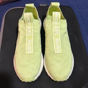 Michael Kors Bodie slip on aloe color size 6